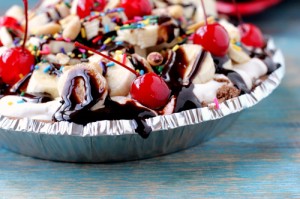banana-split-pie