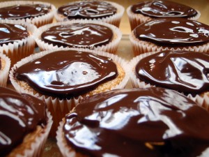 Moist Vanilla Cupcakes