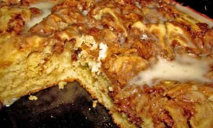 Cinnabon Cake Recipe With Sugar Glaze Frosting