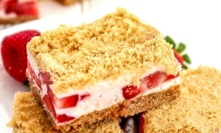 Frozen Strawberry Crunch Cake